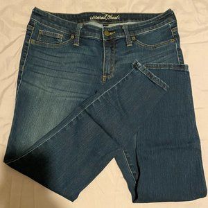 Women's Low-Rise Jeggings - Universal Thread